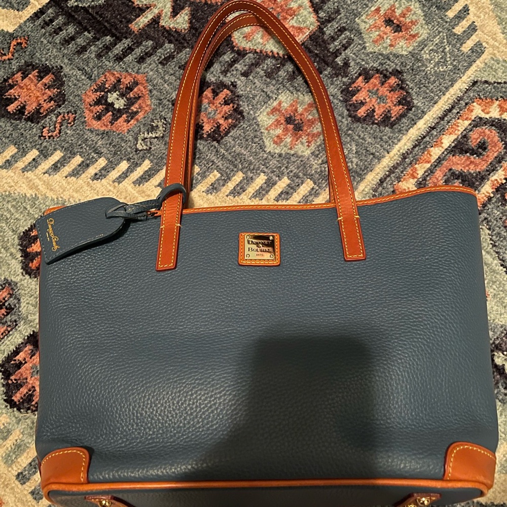 Dooney & Bourke Purse
